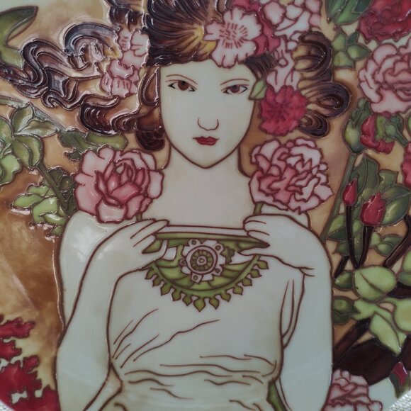 Benaya by Innovation VTG Plate U.K. Hand Painted Art Nouveau Floral Woman 10.5" - Picture 2 of 13